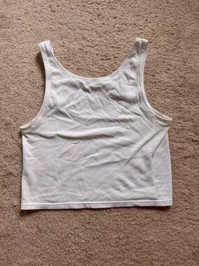 Lululemon cropped high neck tank